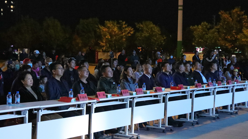 旗人民政府副旗长、公安局局长杨春生出席奈曼旗“建功新时代 奋进新征程”庆祝中华人民共和国成立75周年文艺演出.png